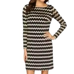 EUC Nine West Black and Gold Striped Chevron Long Sleeve Mini Dress -Size 8